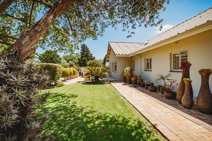 5 Bedroom Property for Sale in Heather Park Western Cape